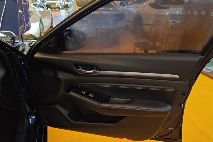 Used Nissan Teana 2021 2.0L XL Upper AD1 Smart Drive & Navigation Edition
