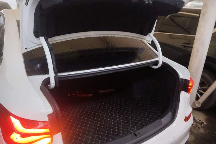 Used Chevrolet Monza 2020 Light Hybrid Redline 320T Dual-Clutch Joyful Edition