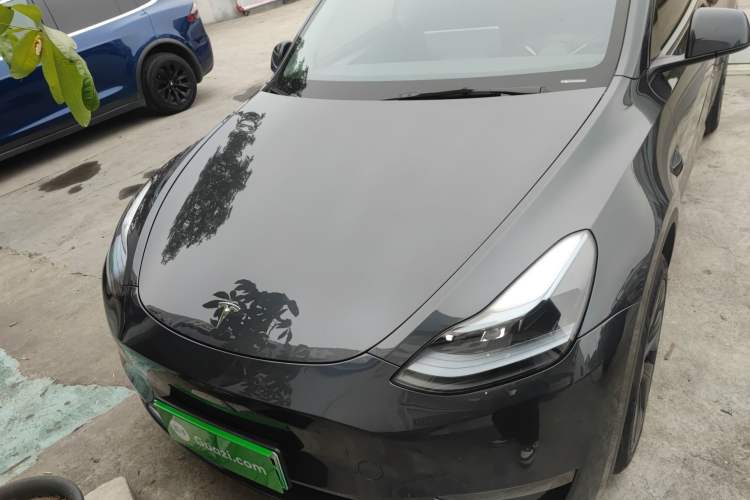 Used Tesla Model Y 2024 Long-Range All-Wheel-Drive Version
