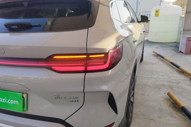 Used BYD Song PLUS New Energy 2025 EV Intelligent Driving Version 520km Premium Model
