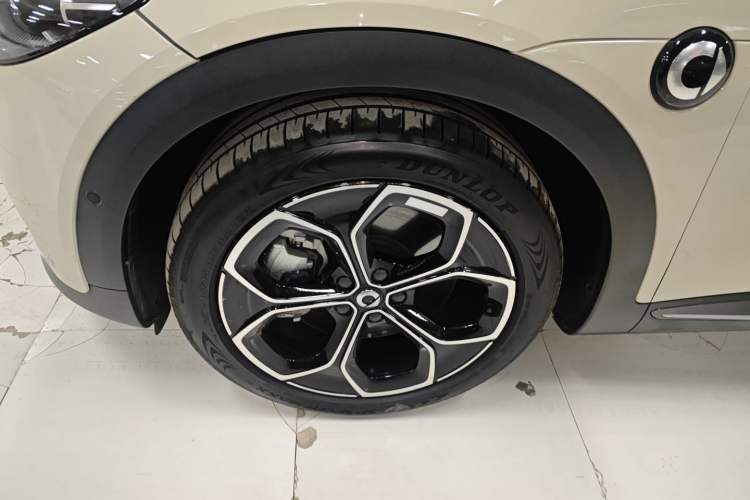 Used  #3 2024 Dynamic All-Wheel Drive Edition