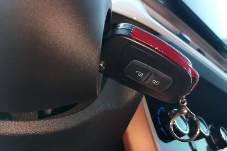 Used Dongfeng NAMMI BOX 2022 Chasing Wind Edition 331KM Advanced Model
