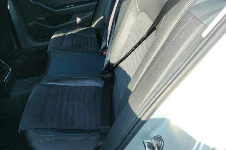 Used Volkswagen Magotan 2018 330TSI DSG Luxury Model