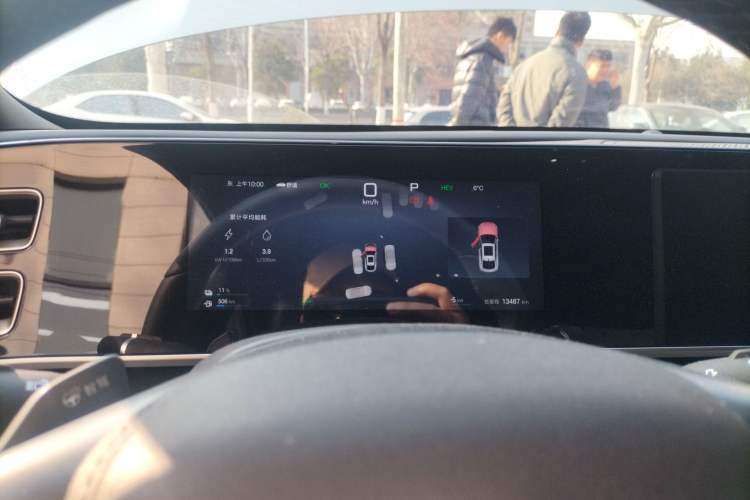 Used BYD Qin L 2025 DM-i Smart Drive 80KM Leading Model