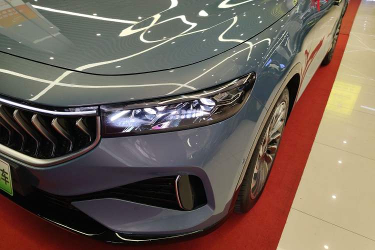 Used VOYAH FREE 2021 Four-Wheel Drive All-Electric First Edition Commemorative Edition Exclusive Luxury Package
