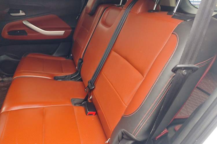 Used HYOSOW S3 2016 S3L 1.5L Manual Prestige Edition
