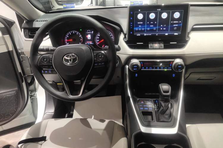 Used Toyota Wildlander 2020 2.0L CVT 4x4 Luxury Edition
