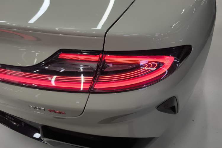 Used  SU7 2024 Four-Wheel Drive Ultra-Long Range Advanced Intelligent Driving Max Edition
