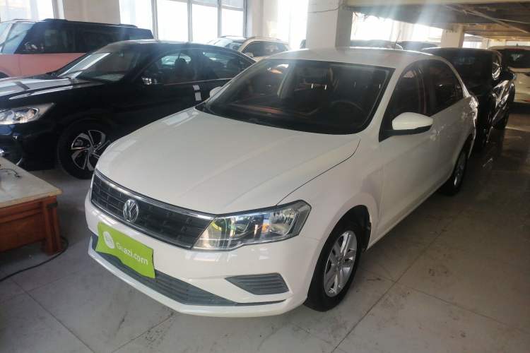 Used Volkswagen Jetta 2017 1.5L Manual Fashion Edition