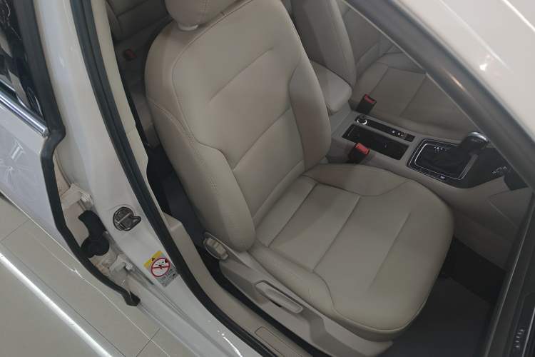 Used Volkswagen Golf 2015 1.4TSI Automatic Comfort Model