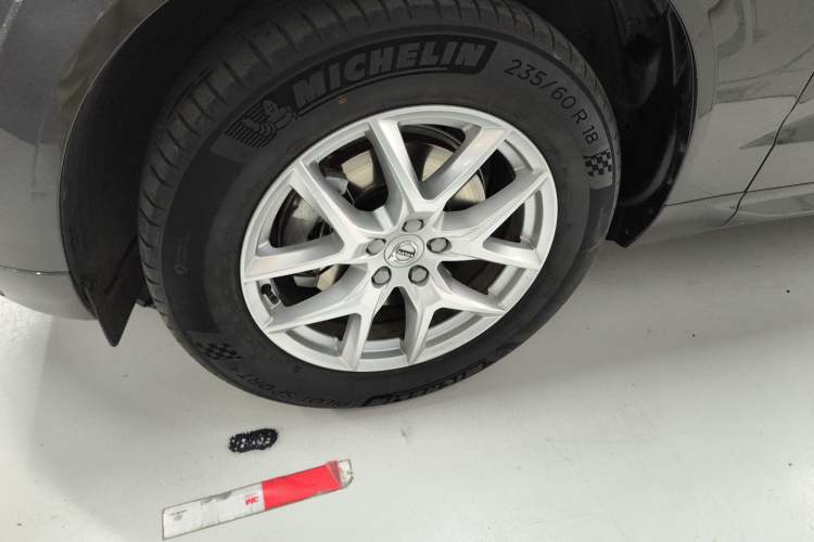 Used Volvo XC60 2019 T5 4x4 Smart Edition China VI Standard
