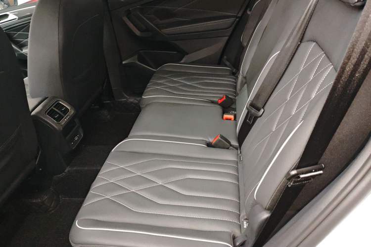 Used Volkswagen Tiguan L 2024 330TSI Automatic Two-Wheel Drive R-Line Enhanced Edition
