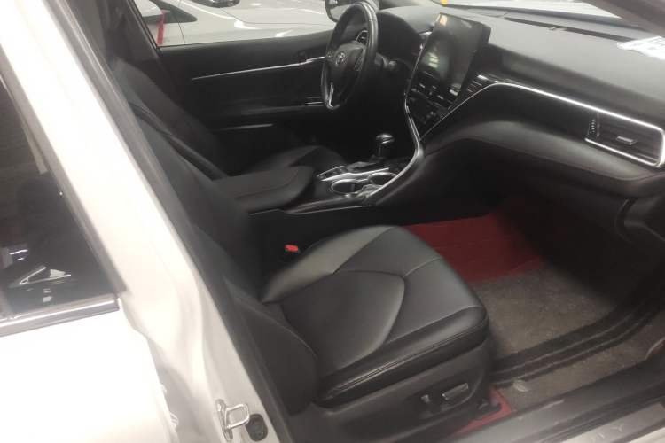 Used Toyota Camry 2021 2.5G Luxury Edition