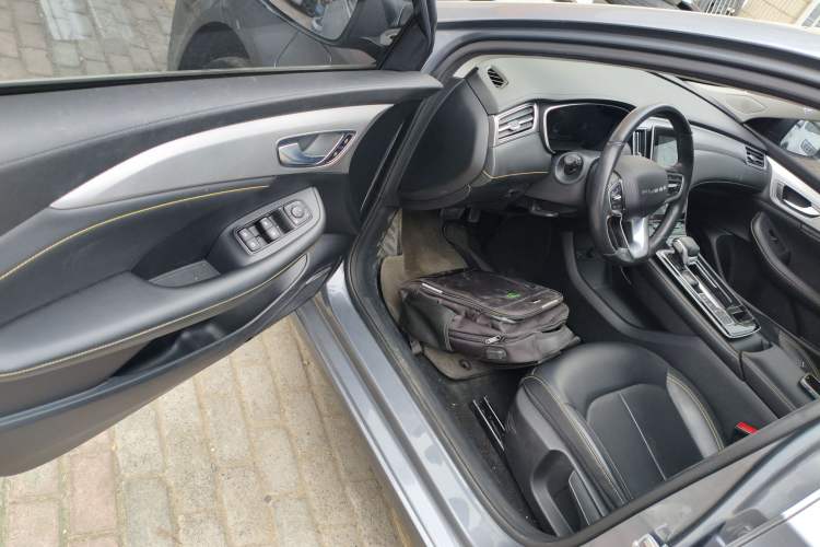 Used Roewe i6 MAX New Energy 2021 EV 500 Skyroof Deluxe Edition
