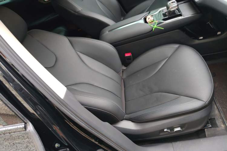 Used Hongqi E-QM5 2024 610 km PLUS
