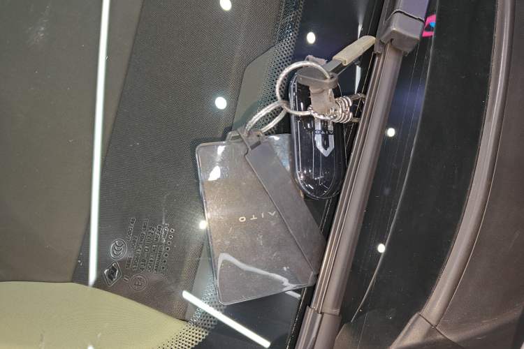 Used Hima AITO M7 2024 1.5T Rear-Drive Plus Version 6 Seats
