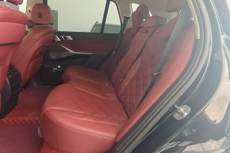 Used BMW X5 2022 Restyled xDrive 30Li Luxury Version M Sport Package