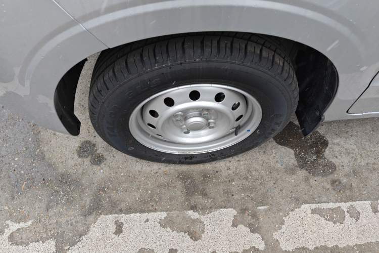 Used Wuling Hongguang V 2022 1.5L Jingqu Edition Electric-Assist LAR
