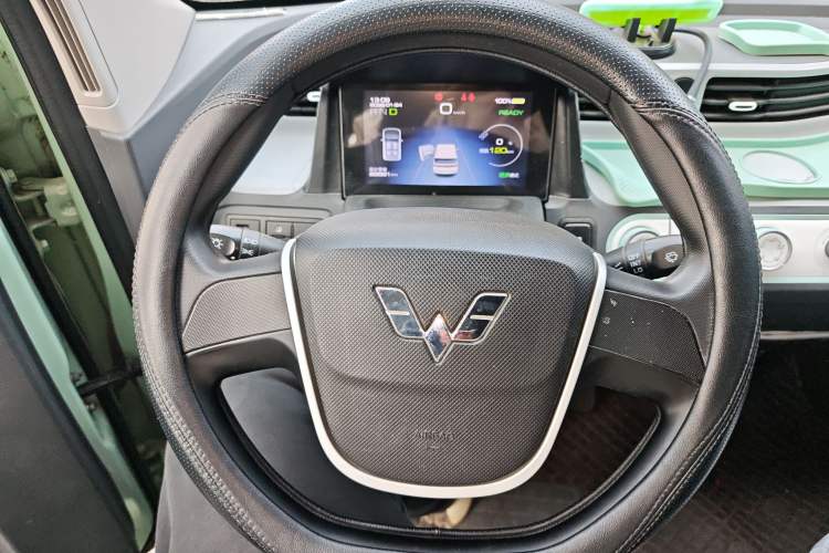 Used Wuling Hongguang MINIEV 2021 Macaron Fashion Model Lithium Iron Phosphate
