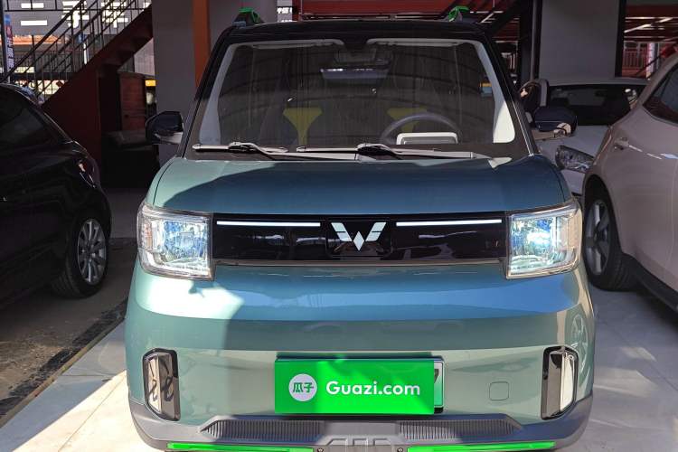 Used Wuling Hongguang MINIEV 2022 GAMEBOY 200km Play Edition with Lithium Iron Phosphate