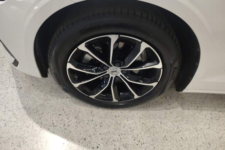 Used Volvo S60 2022 B4 Zhiyi Luxury Edition
