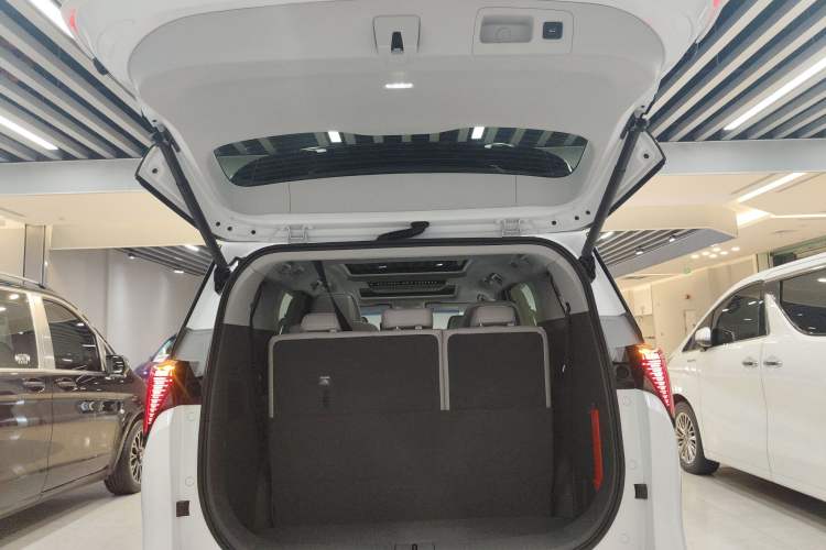 Used Buick GL8 2025 Lu Zun Deluxe Edition
