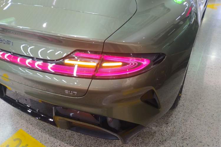 Used  SU7 2024 Rear-Drive Long-Range Intelligent Driving Version
