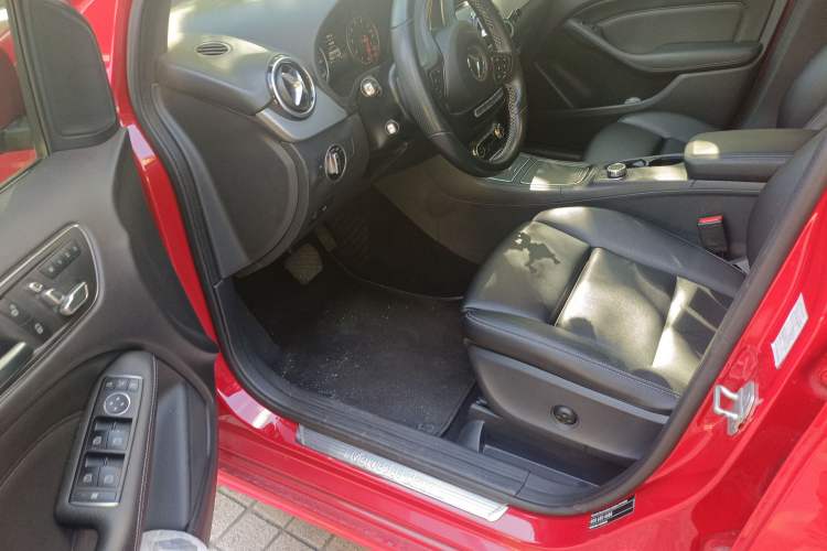 Used Mercedes-Benz B-Class 2017 B 200 Fashion Model
