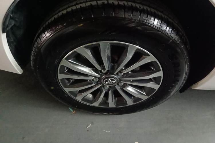 Used Toyota Corolla 2017 Revised Version 1.2T S-CVT GL