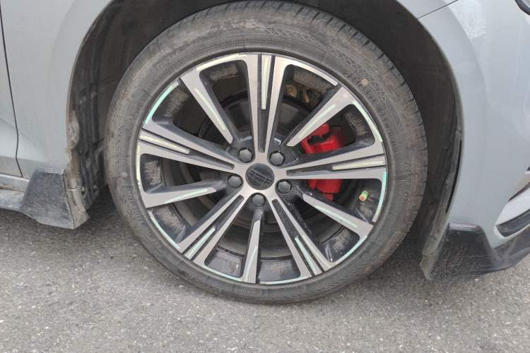 Used Geely Auto Preface 2025 Dongfang Yao 1.5TD Kunlun Edition
