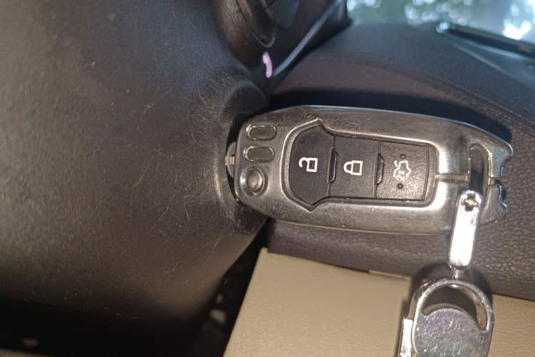 Used Ford Escort 2015 1.5L Automatic Fashion Model