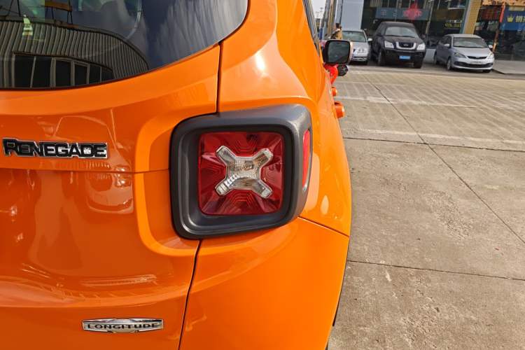 Used  Renegade 2017 180T Automatic High-Energy Version
