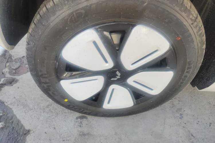 Used Wuling Hongguang MINIEV 2025 Four-Door Version Advanced Edition
