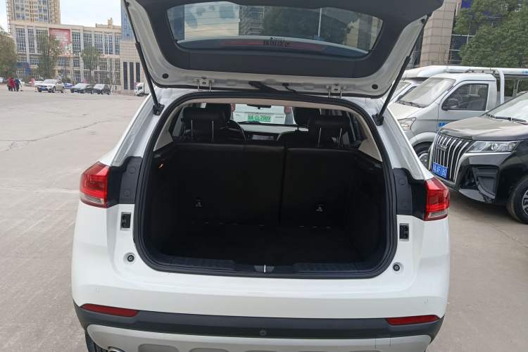 Used Haval H2s 2018 Blue Label 1.5T Dual-Clutch ZhiShang Model
