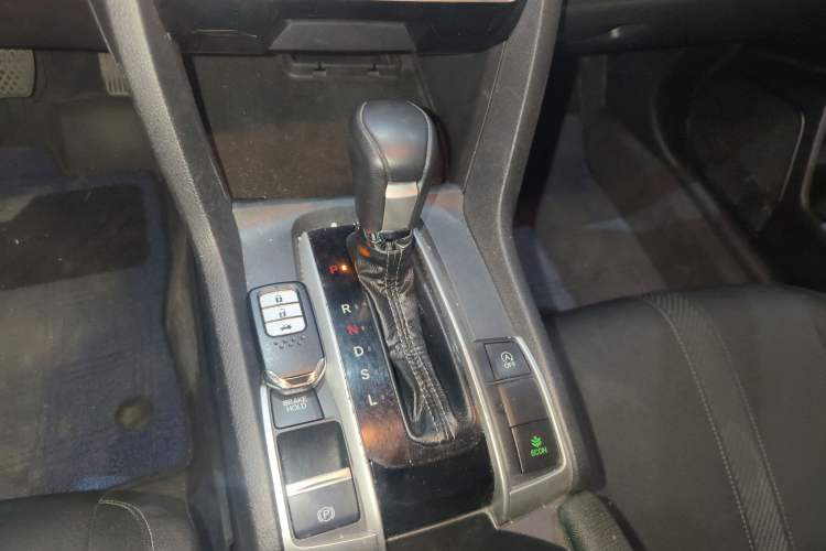 Used Honda Civic 2016 220TURBO CVT Luxury Edition