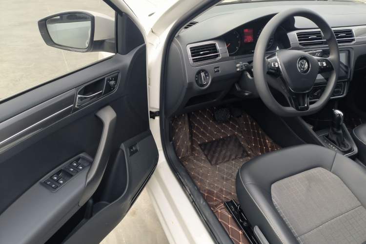 Used Volkswagen Santana 2016 1.6L Automatic Comfort Edition
