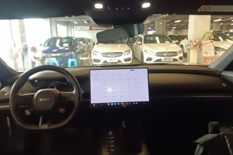 Used  SU7 2024 Rear-Drive Ultra-Long Range Advanced Pro-Level Intelligent Driving Version
