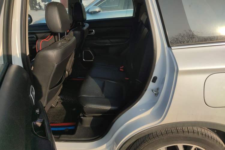 Used Mitsubishi Outlander 2016 2.4L 4x4 Elite Edition 5 Seats