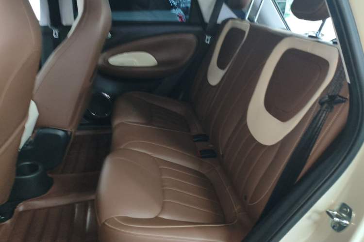 Used Wuling Bingo 2023 333 km Lingxi Connected+ Version
