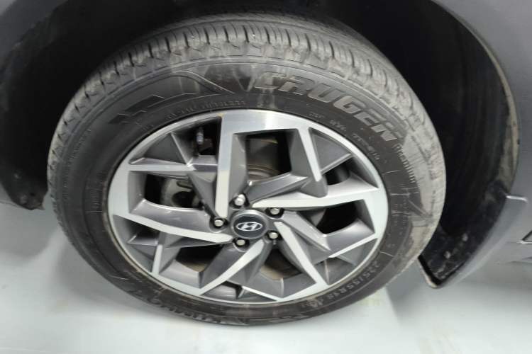 Used Hyundai Tucson 2020 280TGDi Two-Wheel-Drive GLS Smart Connectivity Version China VI Standard
