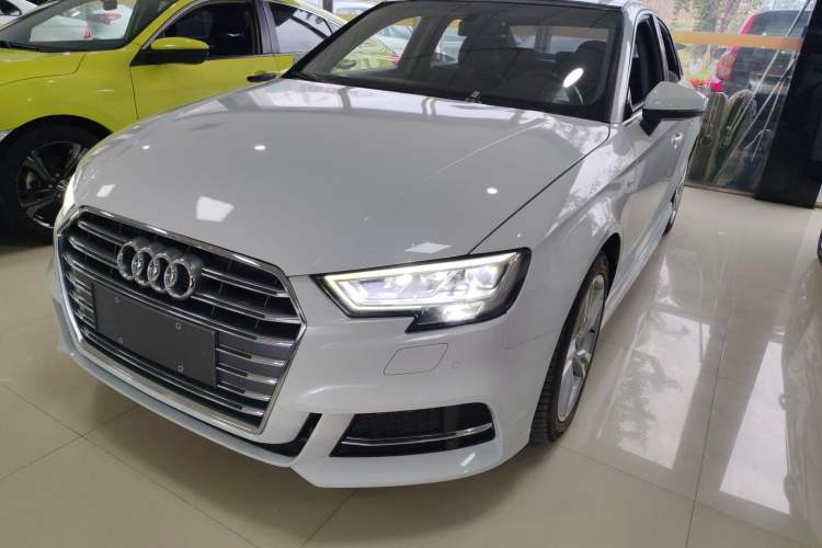 Used Audi A3 2020 Limousine 35 TFSI Fashion Edition China VI Emission Standard