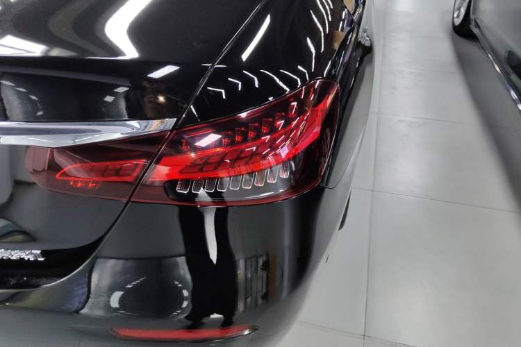 Used Mercedes-Benz E-Class 2021 E 300 L Stylish Model