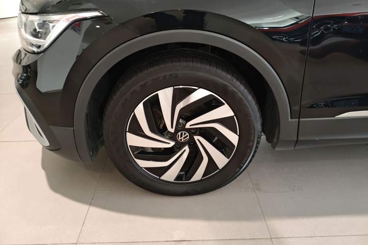 Used Volkswagen Tiguan L 2022 330TSI Automatic Two-Wheel Drive Smart Edition
