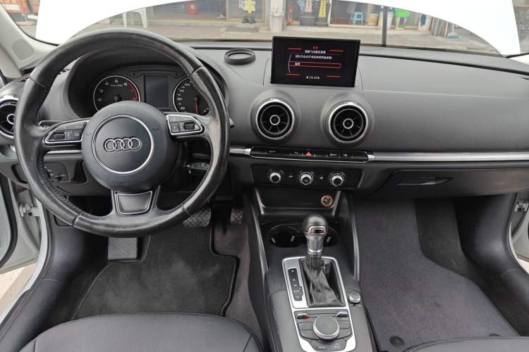 Used Audi A3 2016 Limousine 35 TFSI Prestige Edition
