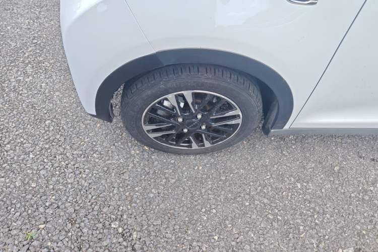 Used Chery Little Ant 2022 Revised Version Sweet Pink Edition Half-Sugar Version Lithium Iron Phosphate 30.7 kWh 30 kW 301 km
