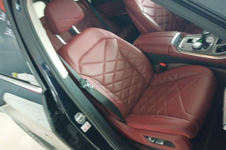 Used BMW X5 2022 Restyled xDrive 30Li Luxury Version M Sport Package