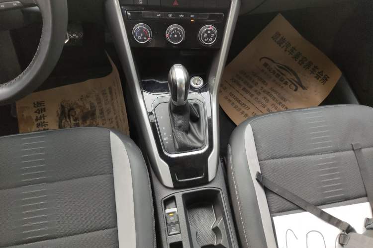 Used Volkswagen T-ROC 2019 230TSI DSG Two-Wheel-Drive Advanced Version China VI Standard