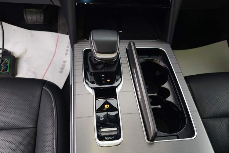 Used Hongqi HS7 PHEV 2024 2.0T PHEV Four-Wheel Drive Flagship Edition 7 Seats