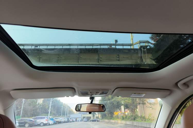 Used BAIC Senova X35 2016 1.5L Automatic Luxury Edition
