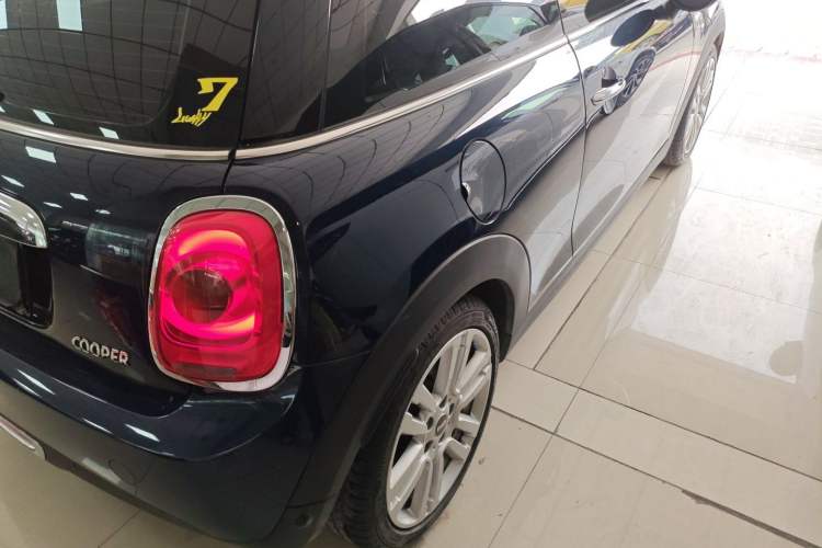 Used  MINI 2016 1.5T COOPER SEVEN
